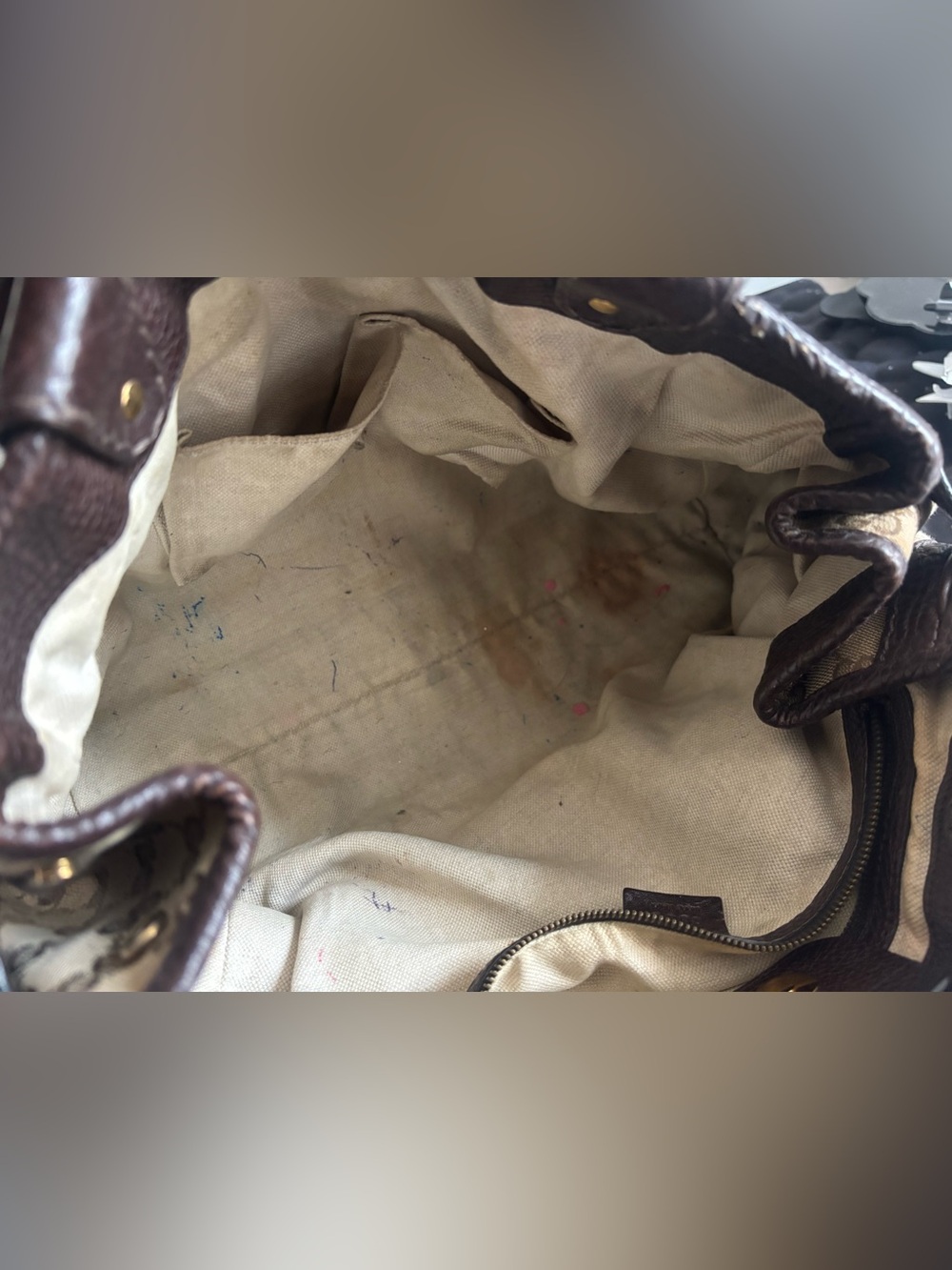 Gucci Beige GG Canvas Shoulder Bag - Picture 4 of 4